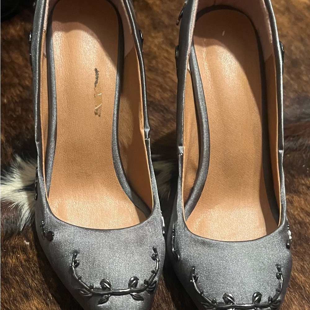 YUE JABON Elegant Gray Women's Heels